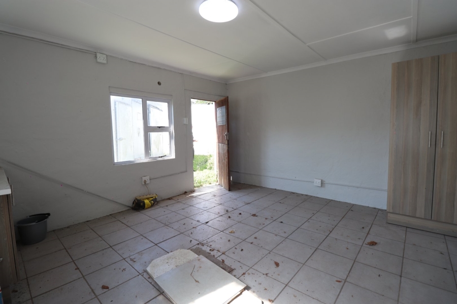 Commercial Property for Sale in Chelsea Eastern Cape
